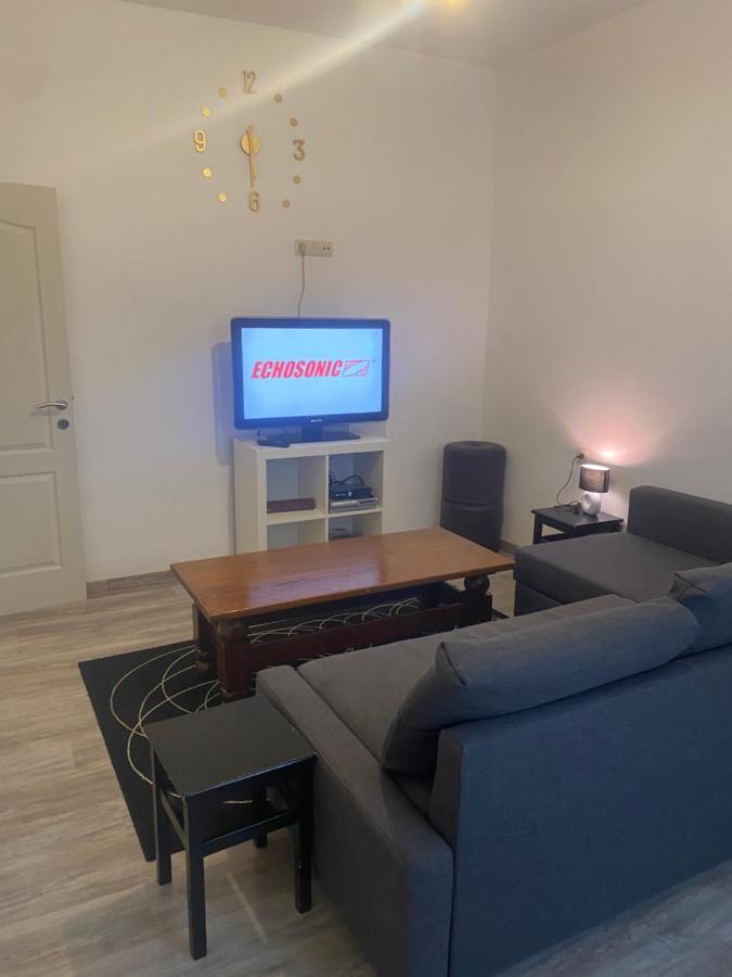 Magnifique Pour 4 Personnes Completement Reno